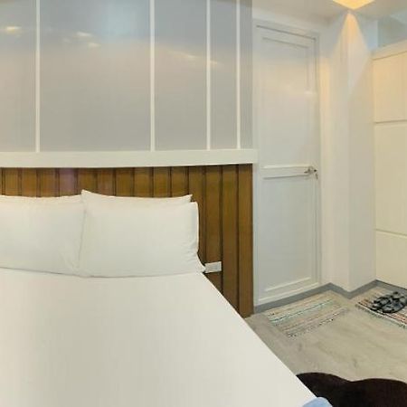 Cozy Unit At The Heart Of Balanga City Buitenkant foto