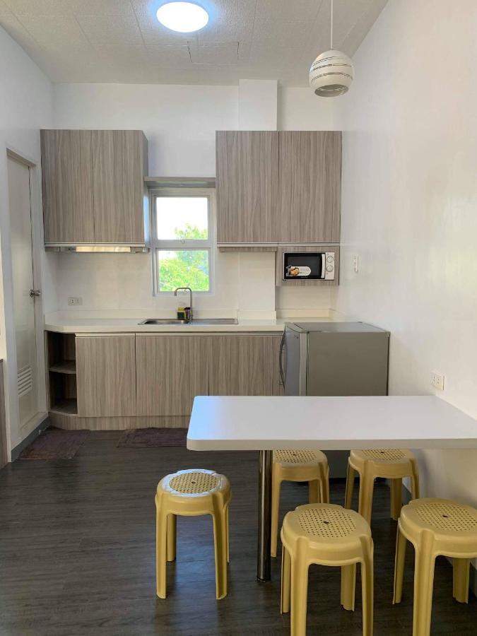 Cozy Unit At The Heart Of Balanga City Buitenkant foto