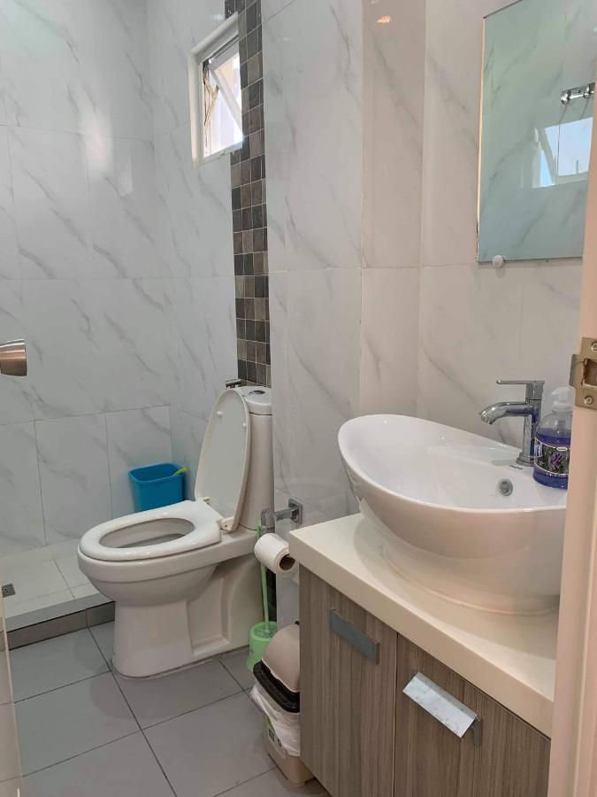 Cozy Unit At The Heart Of Balanga City Buitenkant foto
